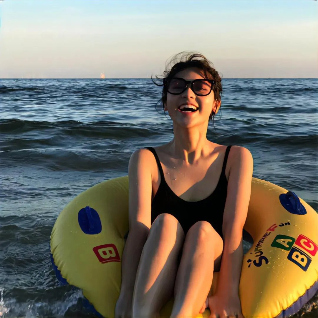 报告唐总夫人带着崽崽回来了